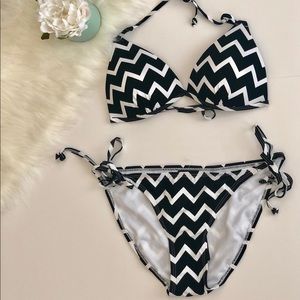 ‼️PRICE DROP‼️  Chevron Bikini 👙 brand new